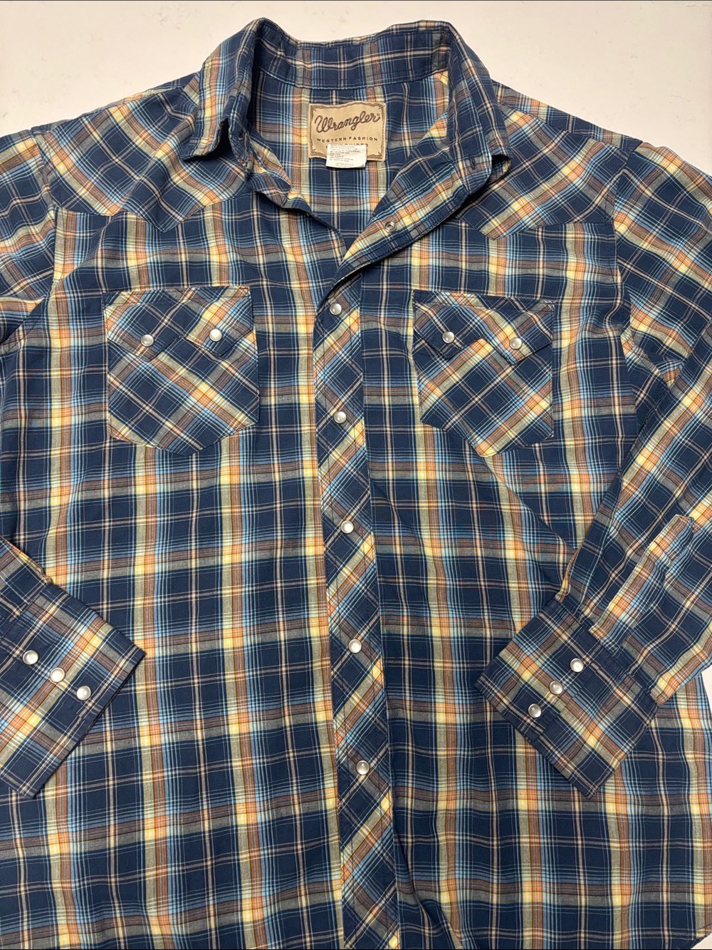 Wrangler Blue Plaid Button-Down Western Shirt with Tan Accents